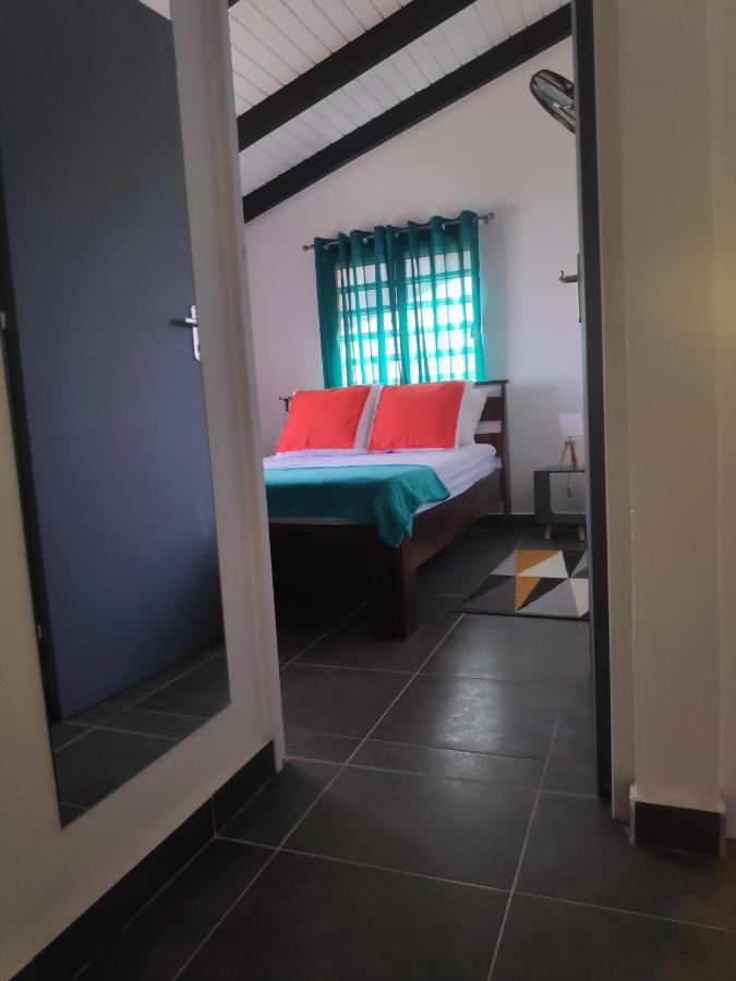 Les Galets Apartment Deshaies Exterior photo